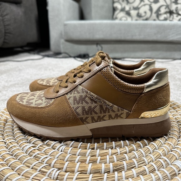 Michael Michael Kors Monique Monogram Trainer Shoes Sneakers Lace-Up in Tan 7 - Picture 2 of 11